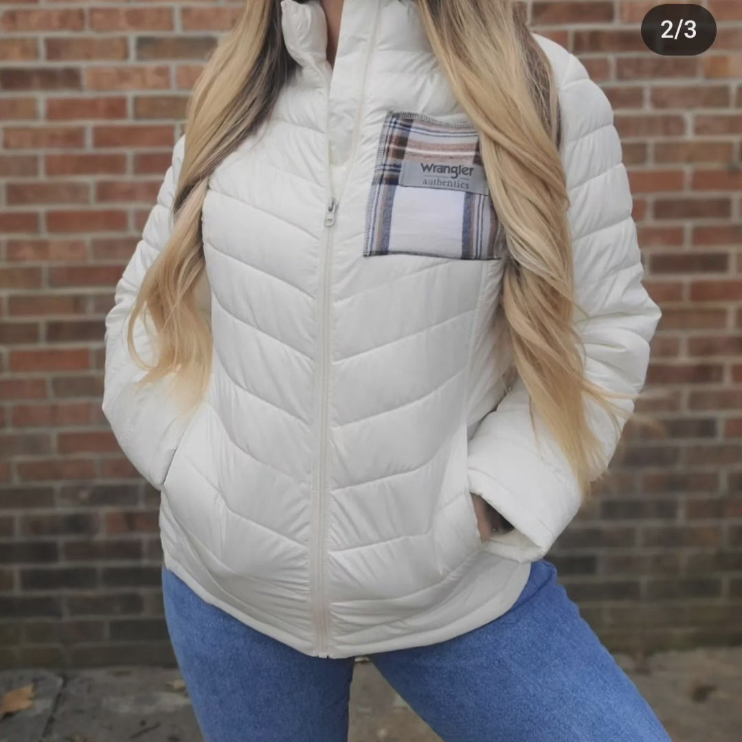 Puffer jacket with wrangler patch