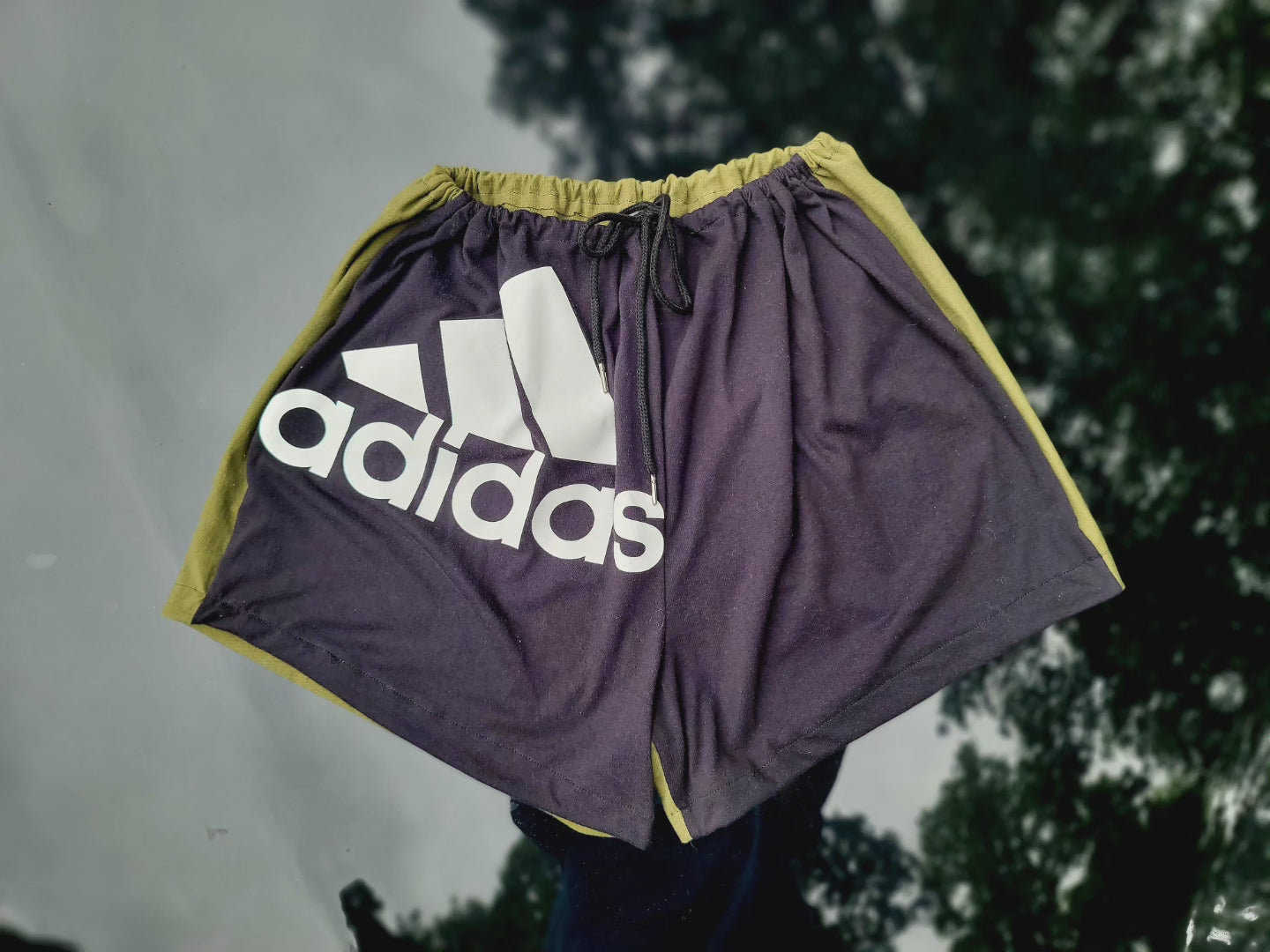 High Rise Adidas Tee Shorts (black/olive green)