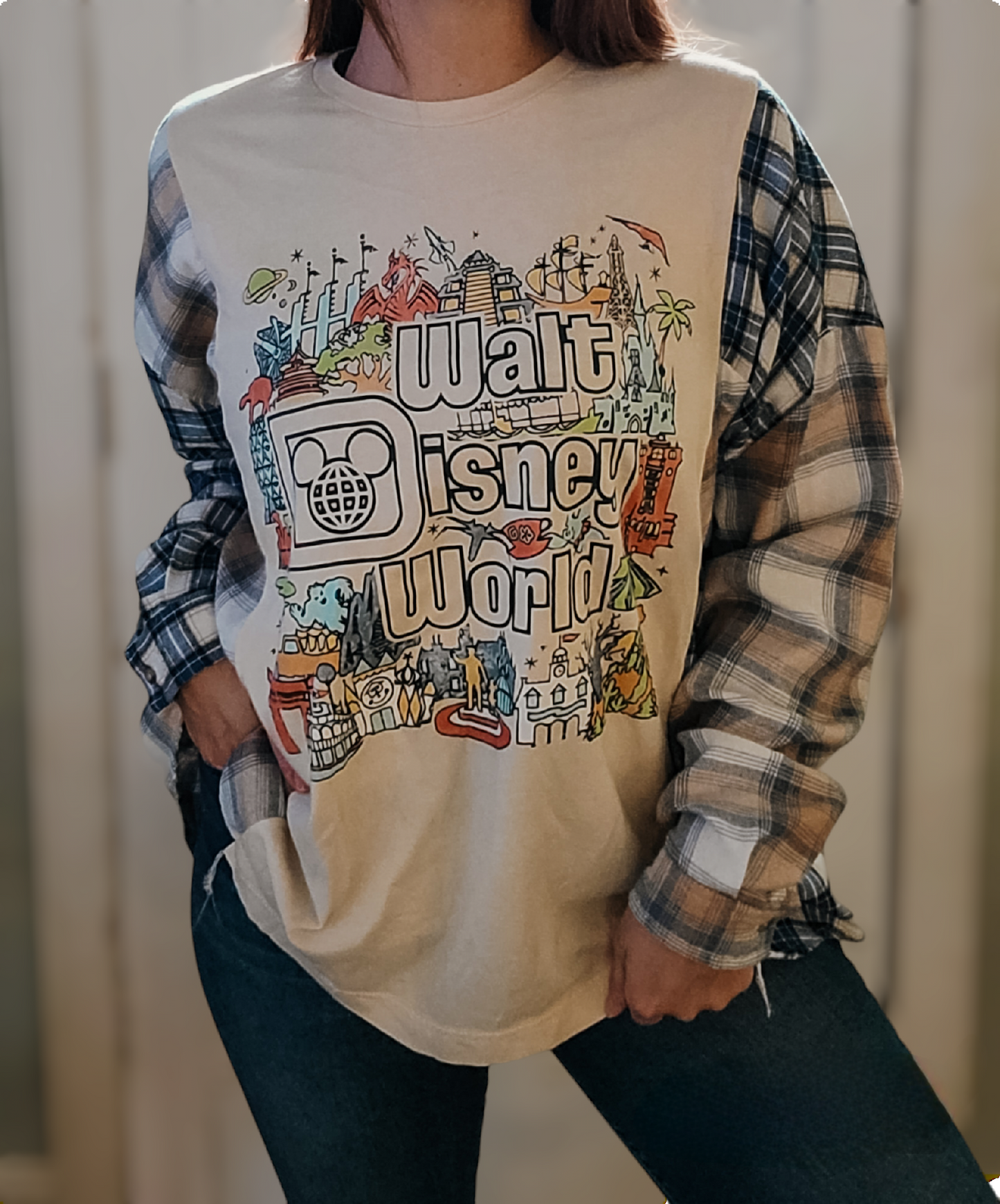 🤍 Walt Disney World two tone flannel tee