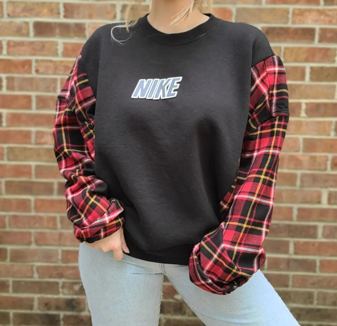 Crewneck x flannel with Nike letters