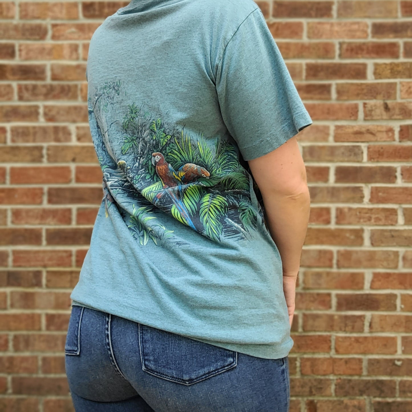 Vintage 90s embroidered tropical rainforest tee