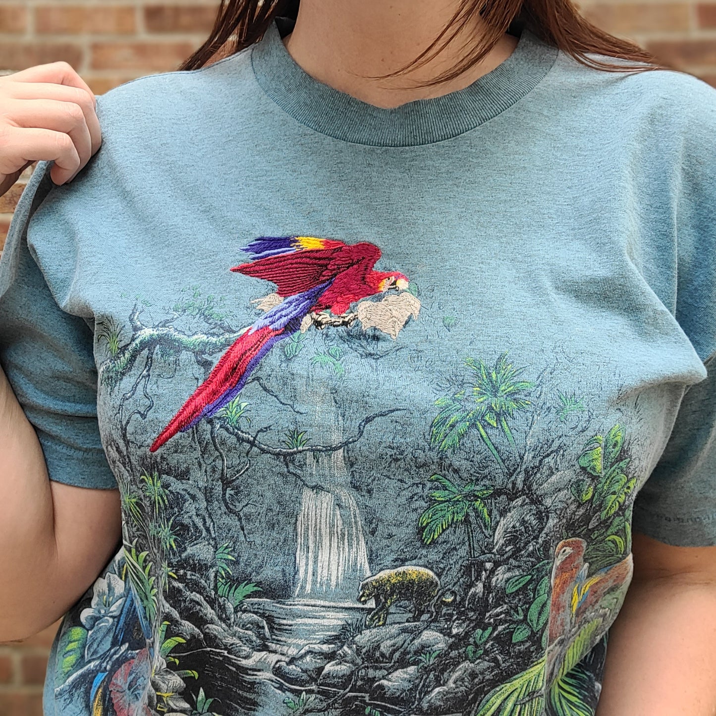 Vintage 90s embroidered tropical rainforest tee