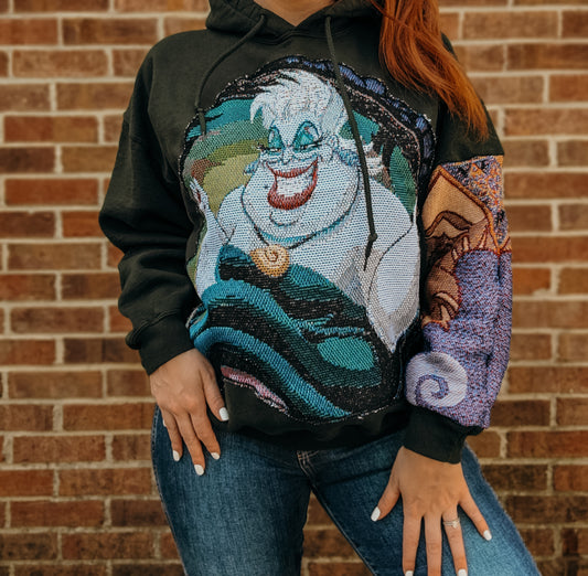 🐙 Ursula tapestry hoodie