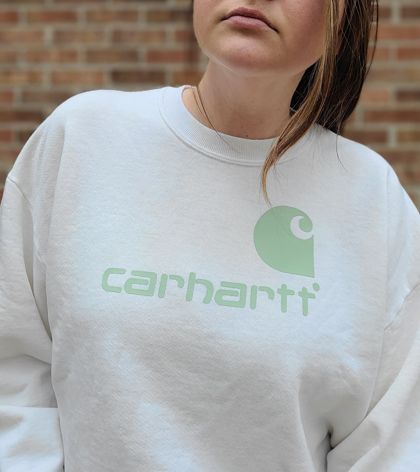 Vintage crewneck with mint green carhartt logo